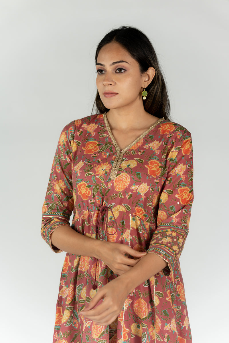 Cotton Embellished V Neck Kurta With Gota Lace And Mirror Work - Muted Red