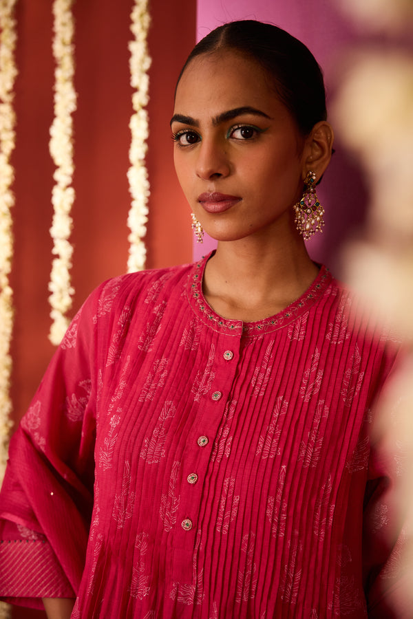 Chanderi Hand Embroidered Kurta - Pink