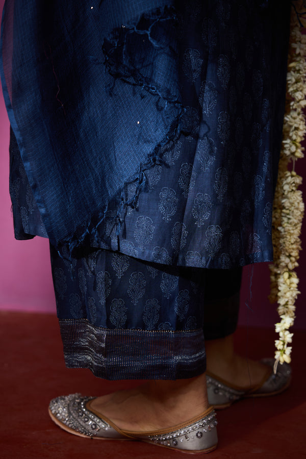 Chanderi Parallel - Blue