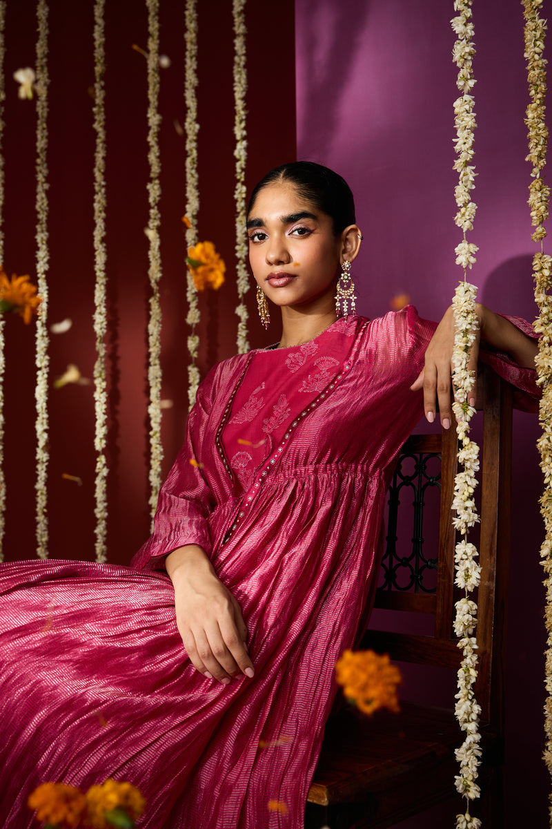 Silk Kota Shrug With Chanderi Slip Kurta - Pink