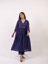 Blue Floral Motif & Zari Embroidered Festive Kurta