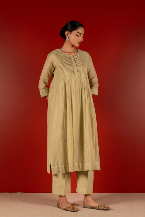 Chanderi Hand Embroidered Kurta - Green