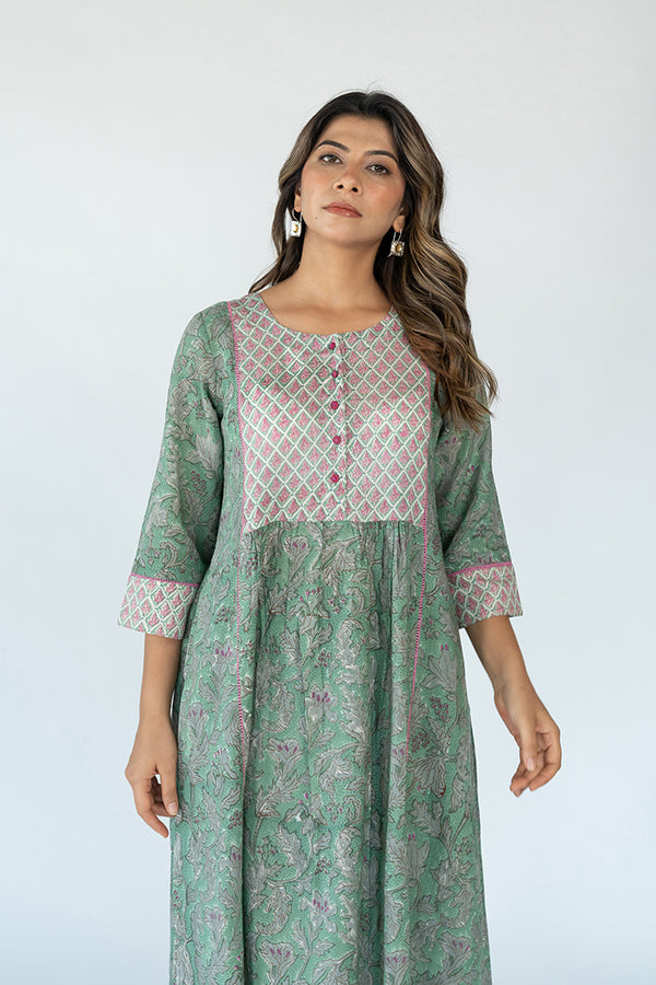 Ethnic Wear – Buy Seasons Ethnic Wears for Women & Men Bagh India