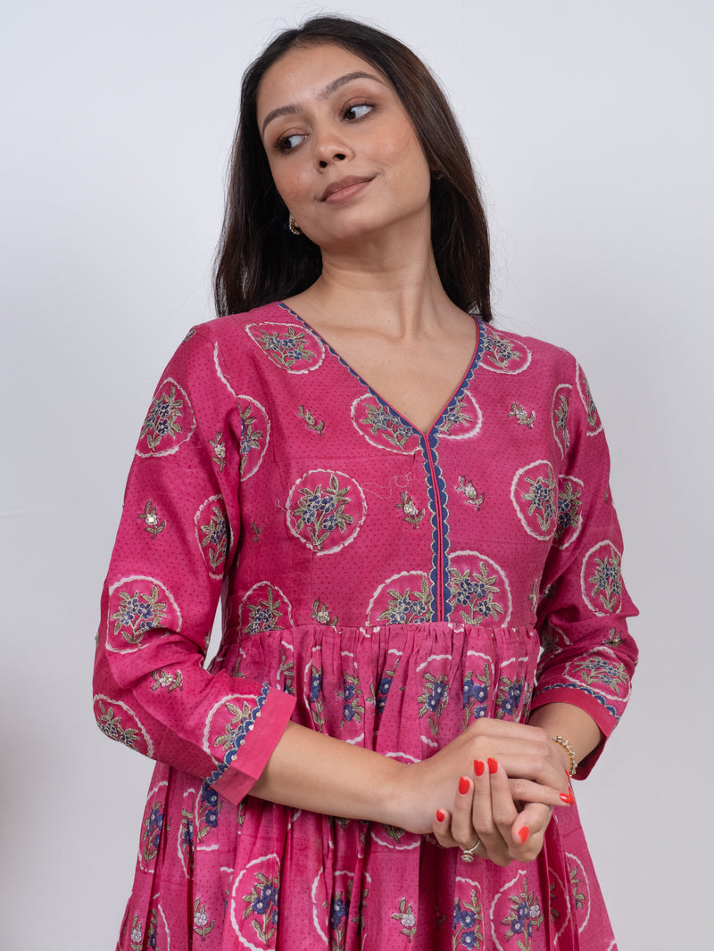 Chanderi V Neck Flare Kurta - Pink