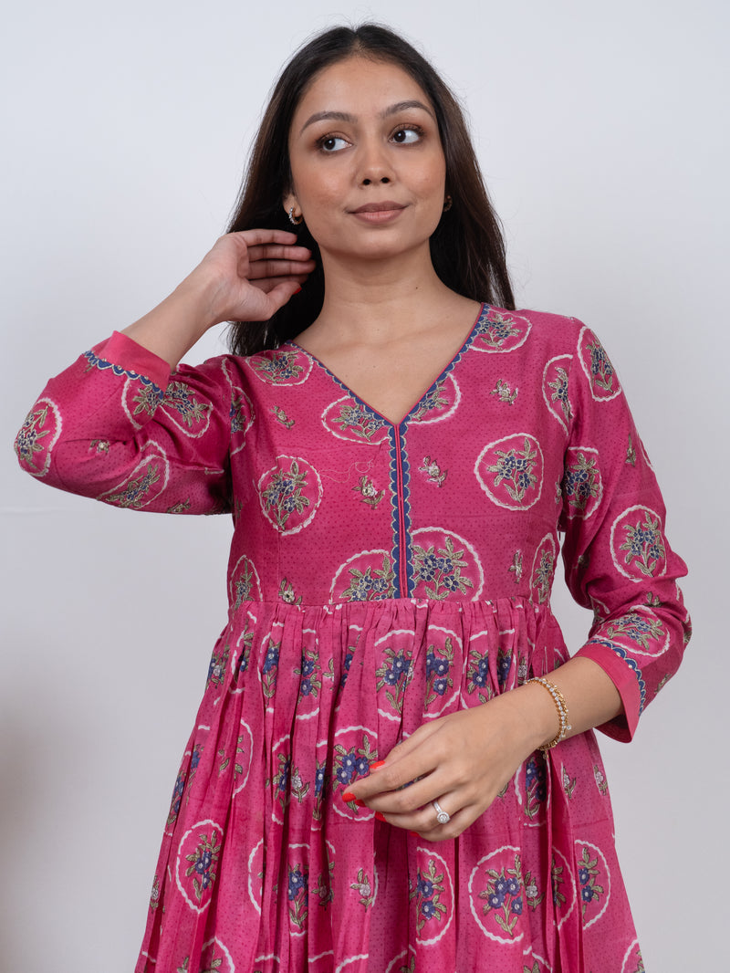 Chanderi V Neck Flare Kurta - Pink