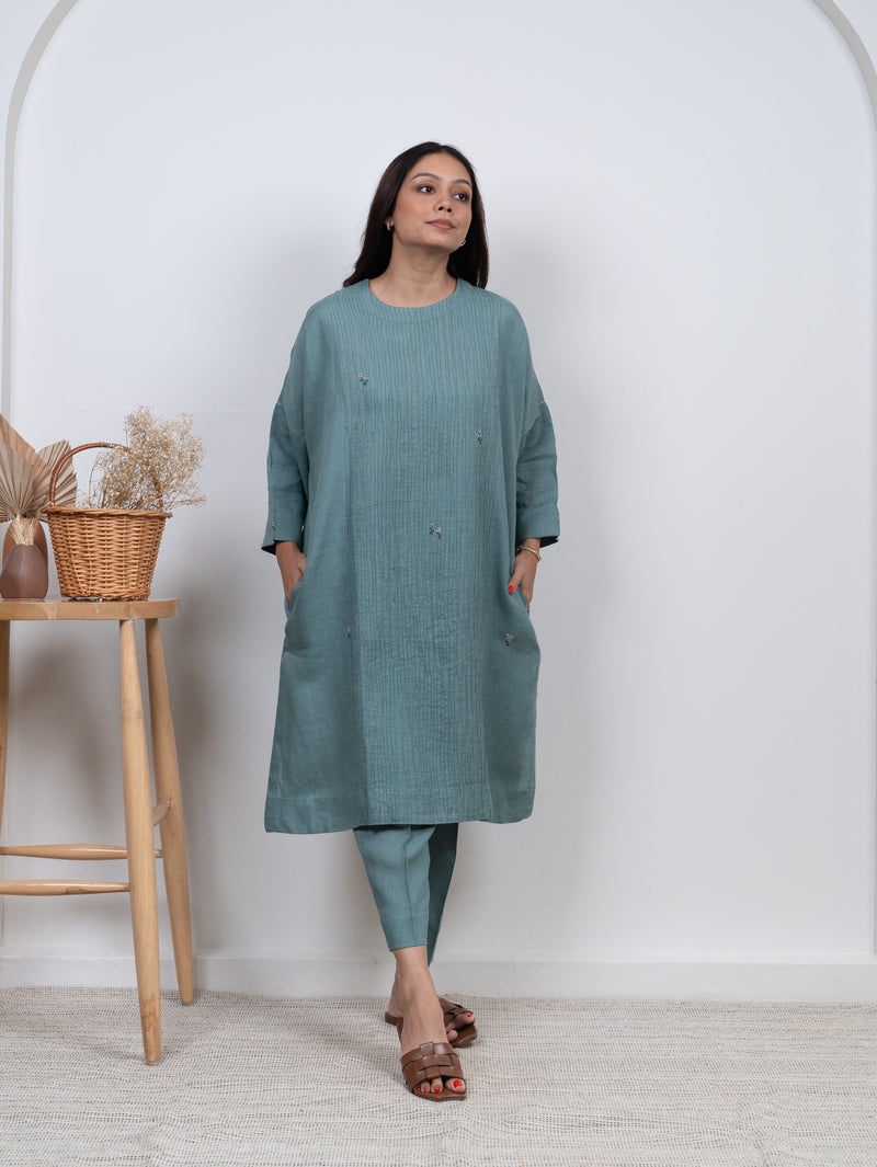 Linen Hand Embroidered Kurta - Blue