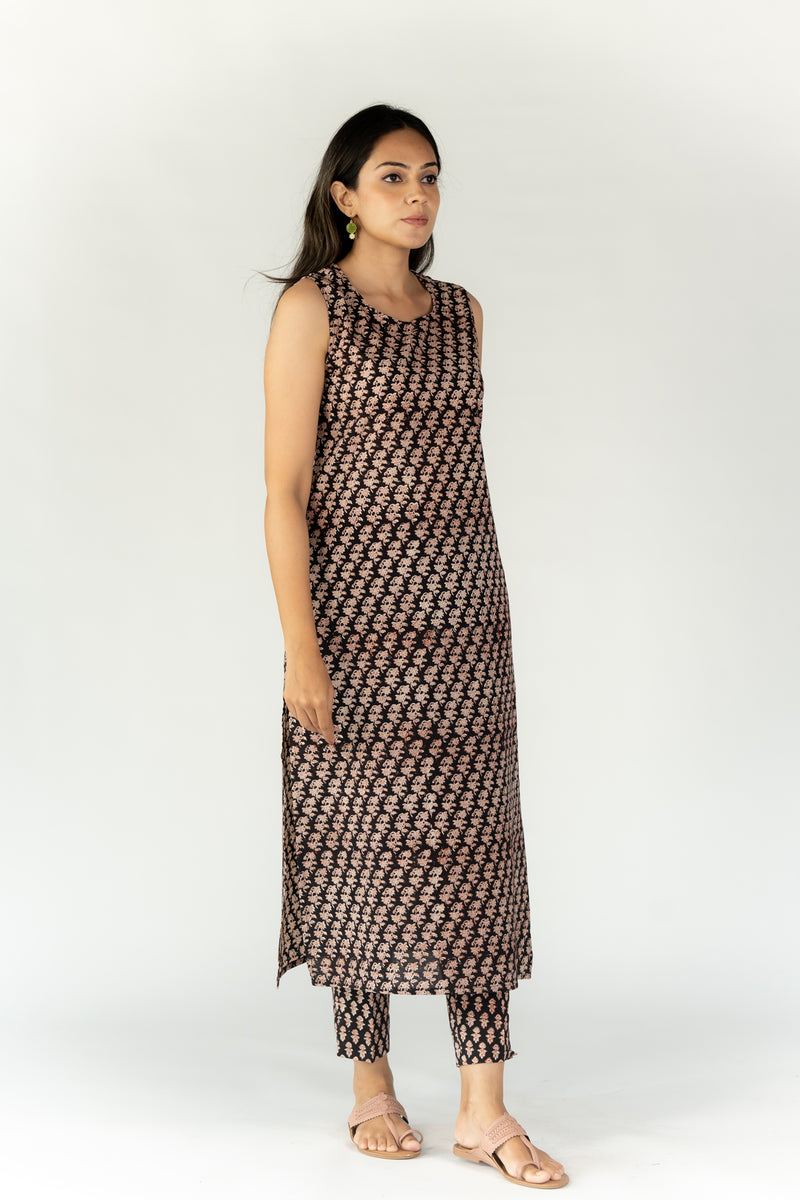Cotton Hand Block Printed Regular Fit Dress With A Line Shrug - Black