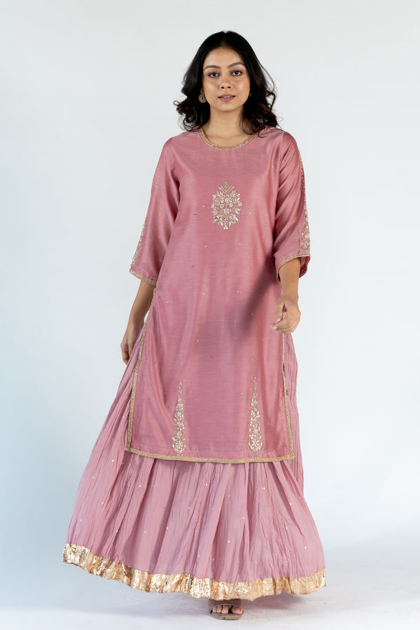 Chanderi Straight Kurta with Gota Work Embellished With Gota Trims - Onion Pink