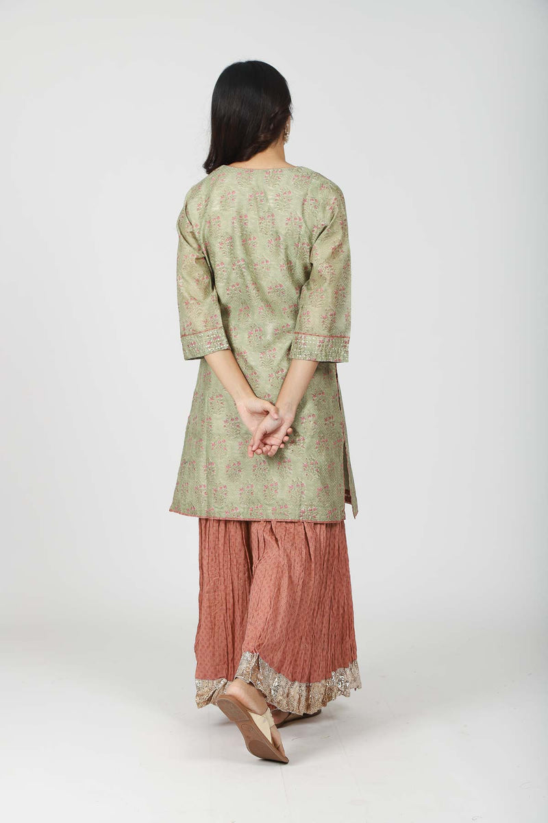 Chanderi Hand Block Printed Straight Kurta Embellished With Zardozis And Sequins Work - Pista Green